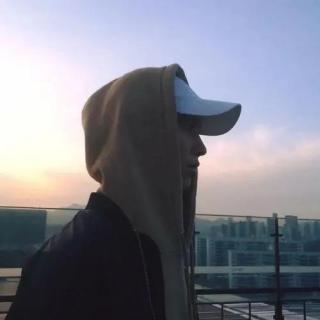 每一颗树下都有一个灵魂
