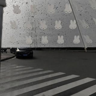 想谈恋爱,还是算了。