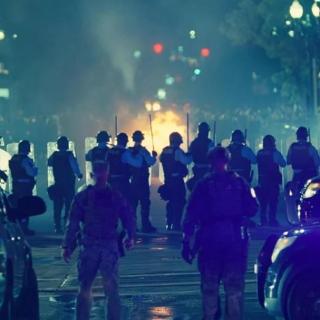 T094 不知今夕何夕，唯有《一战再战》：革命的烟花，老父亲的躺平与拉丁自由秩序