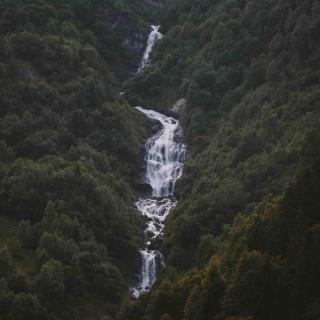 AMA丨业力清算加速？低谷期梦境的预示？极限运动消耗运气？命局气杂小人多？…