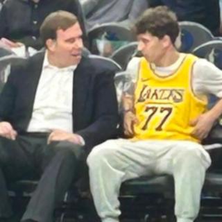 NBA对症下药：炒掉总经理哈里森之后，独行侠将何去何从？【观篮高手】