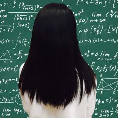 易烊千玺开学典礼